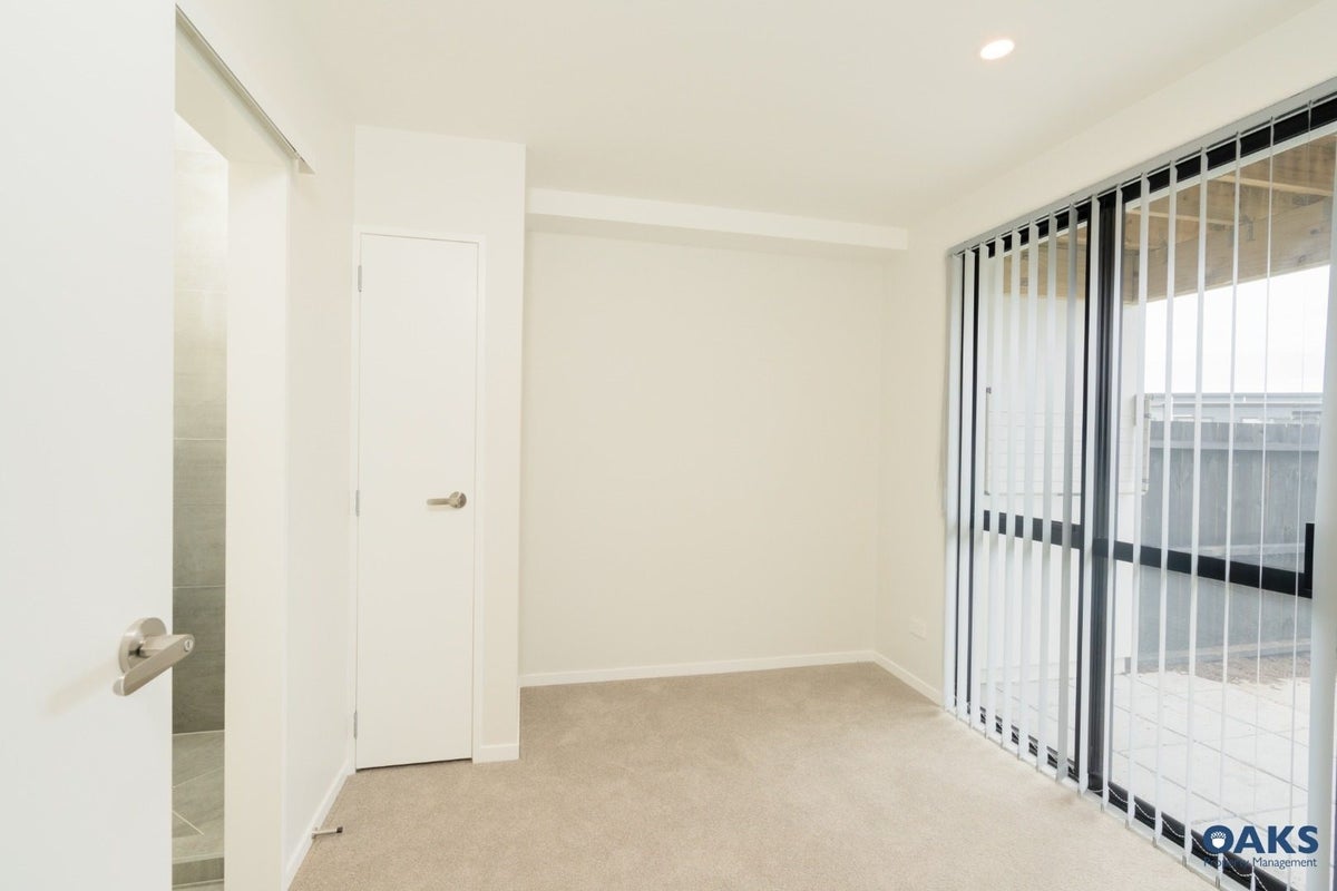7 Hinonga Loop, Silverdale, Silverdale - Carousel 8
