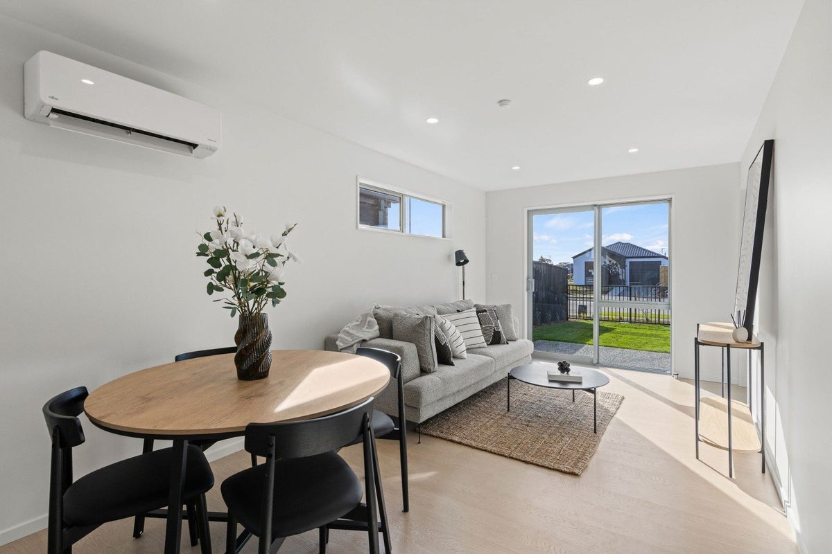 4 Comer Street, Halswell, Christchurch - Carousel 2