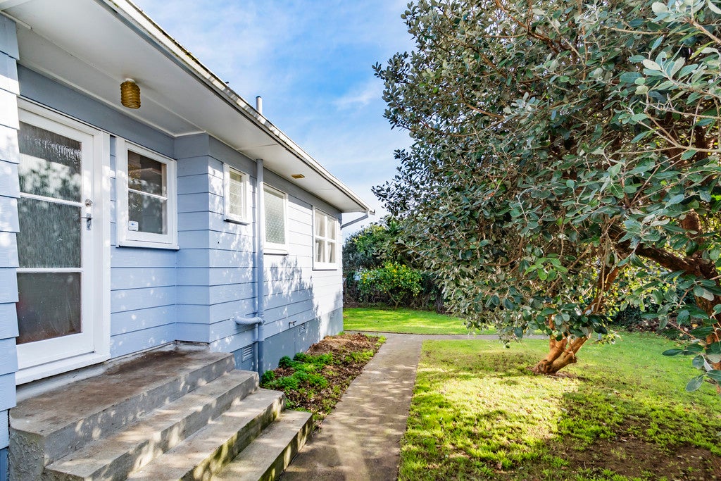 14 Ronald Place, Manurewa, Auckland - Carousel 2