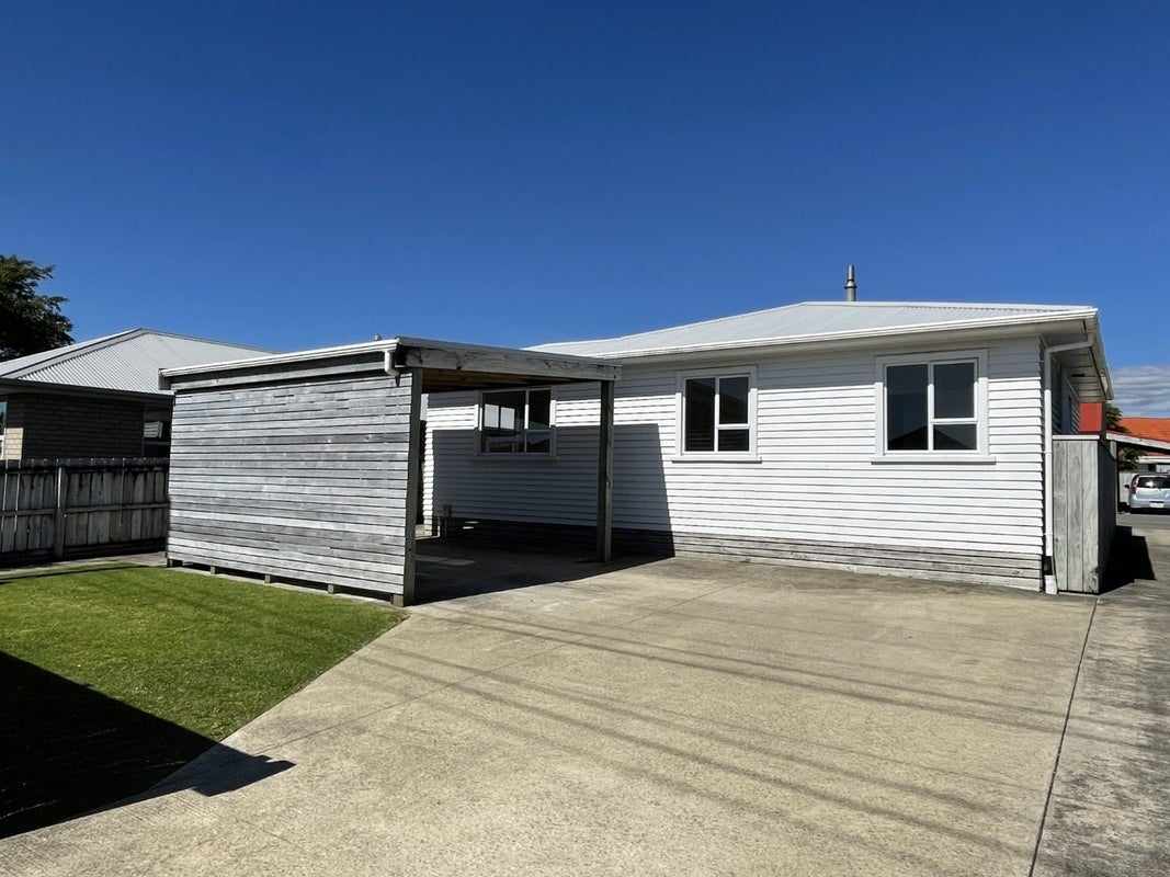 326A Carrington Street, Vogeltown, New Plymouth - Carousel 13
