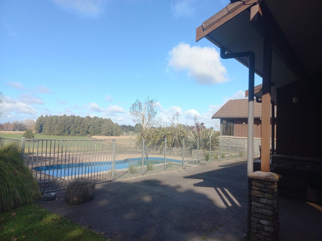 1/54 Raynes Road, Rukuhia, Hamilton - Carousel 2