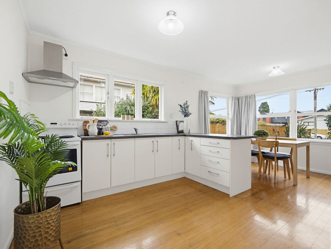 43A York Street, Hamilton East, Hamilton - Carousel 2