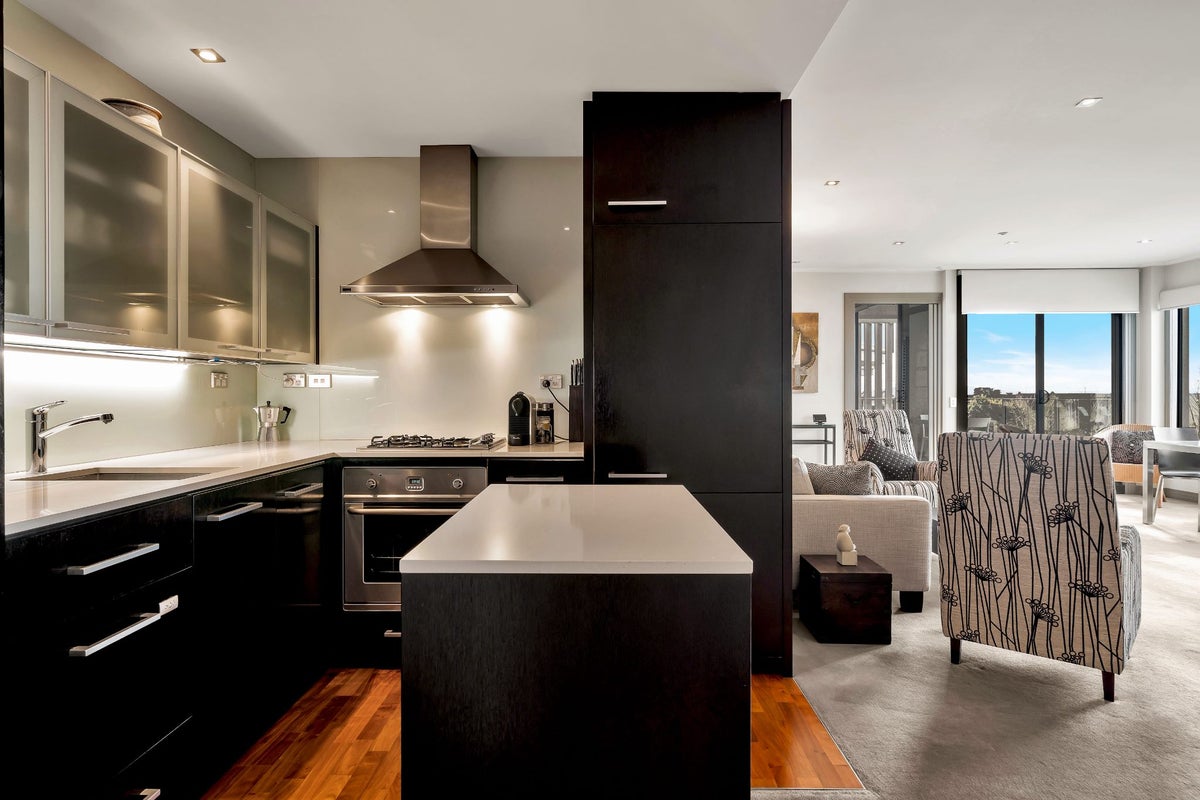 2G/24 James Cook Crescent, Remuera, Auckland - Carousel 2