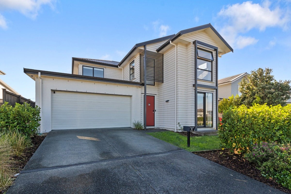 10 Onekura Street, Red Beach, Red Beach - Carousel 27