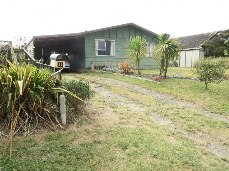 41 Park Avenue, Waitarere Beach, Levin - Carousel 2