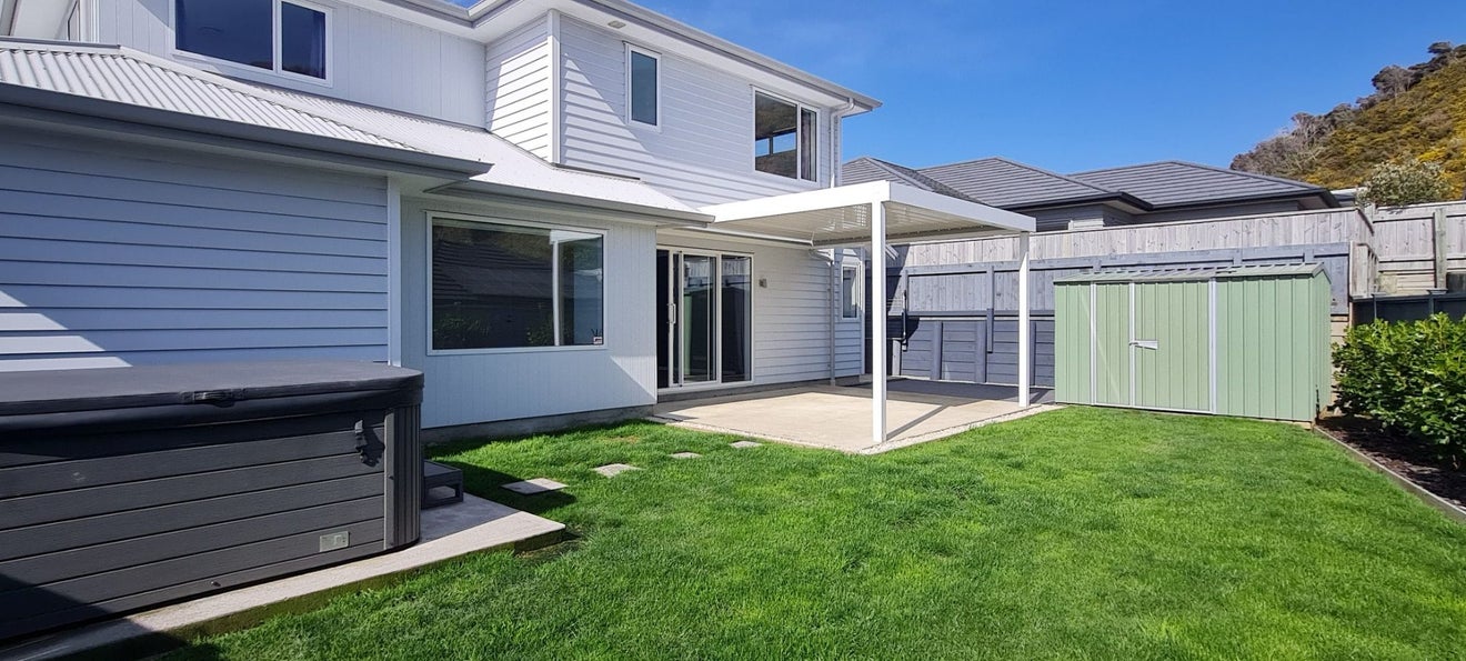 16 Schooner Drive, Whitby, Porirua - Carousel 15