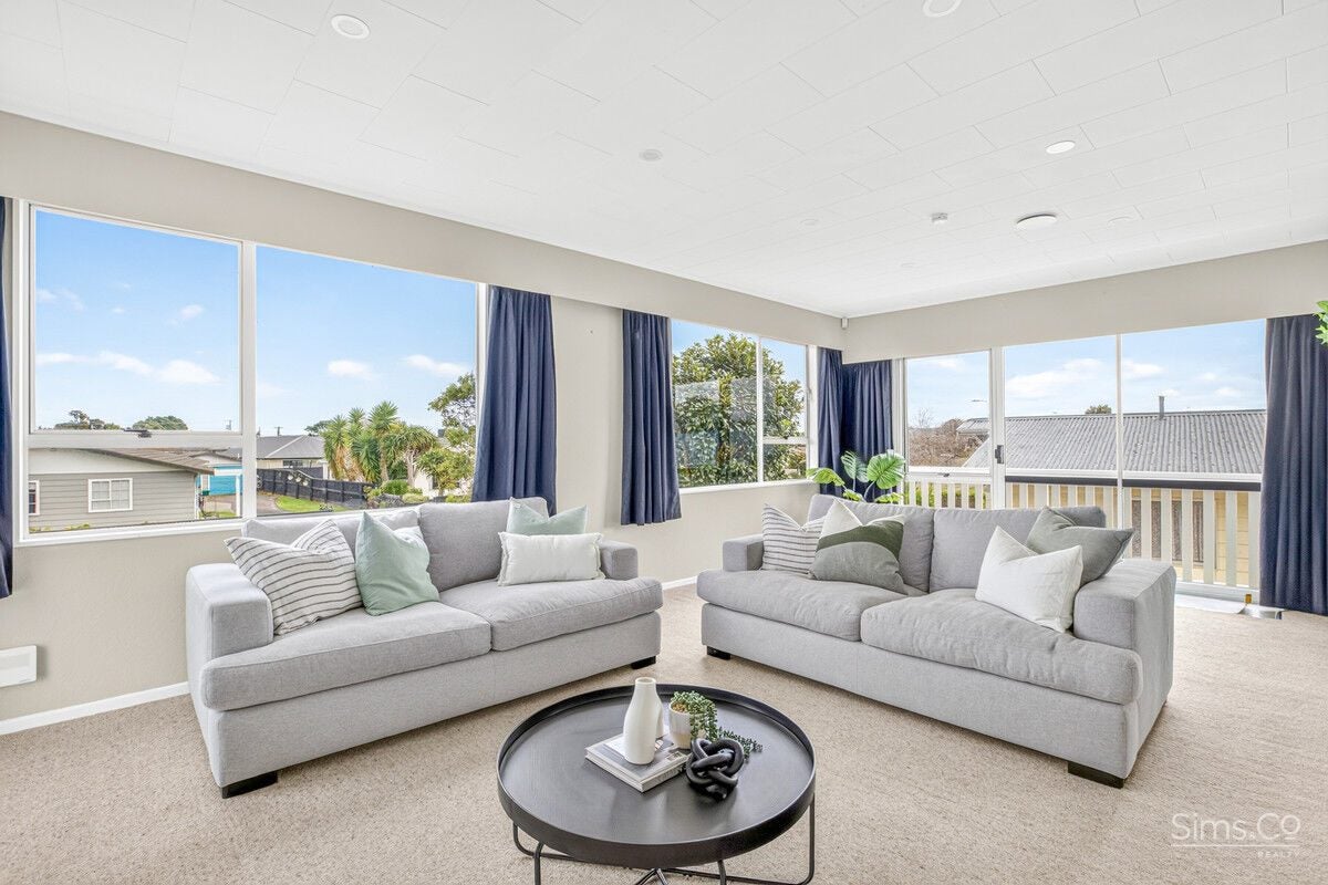 18 Exeter Crescent, Springvale, Whanganui, Manawatu / Whanganui - Carousel 2