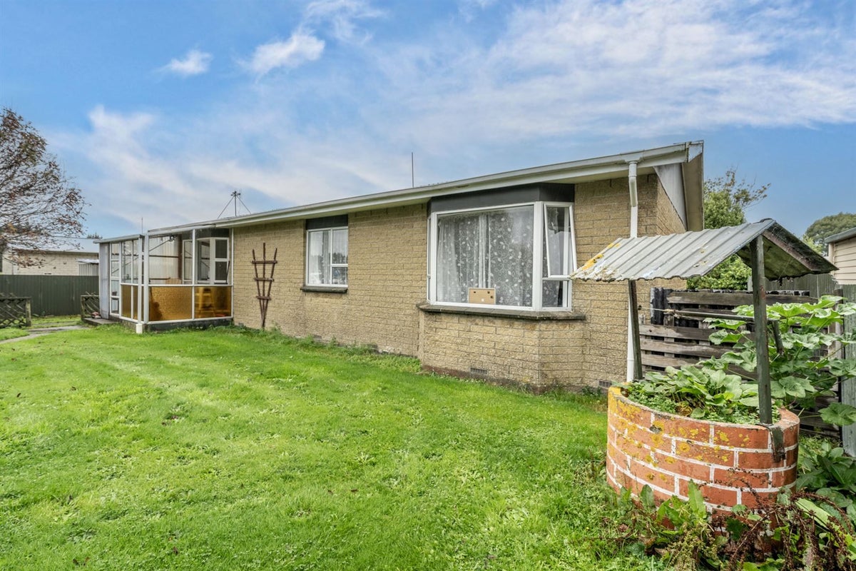 6 Bain Street, Kingswell, Invercargill - Carousel 1