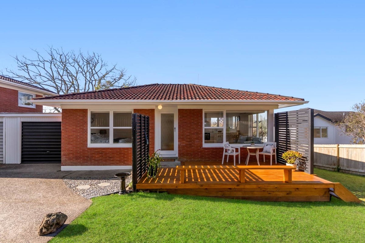 4/15 Northboro Road, Hauraki, North Shore City, Auckland - Carousel 1