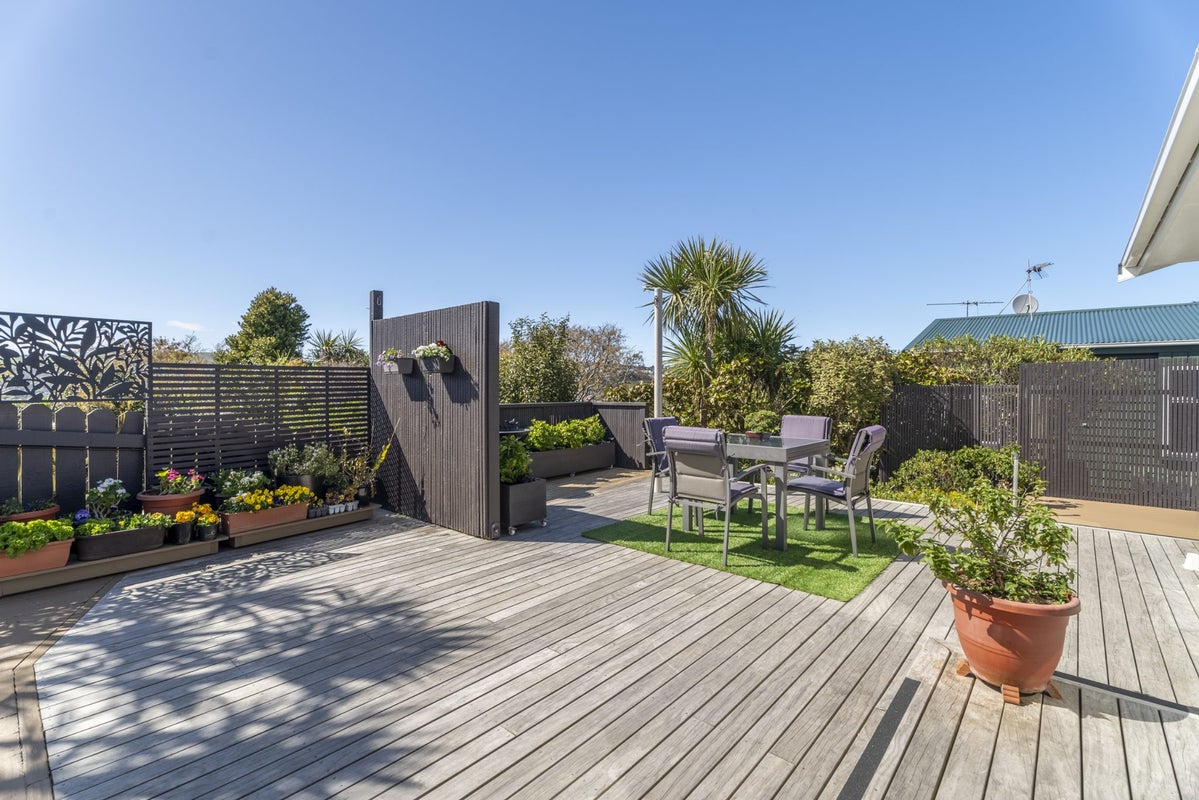 31B Cambrian Street, Churton Park, Wellington - Carousel 30