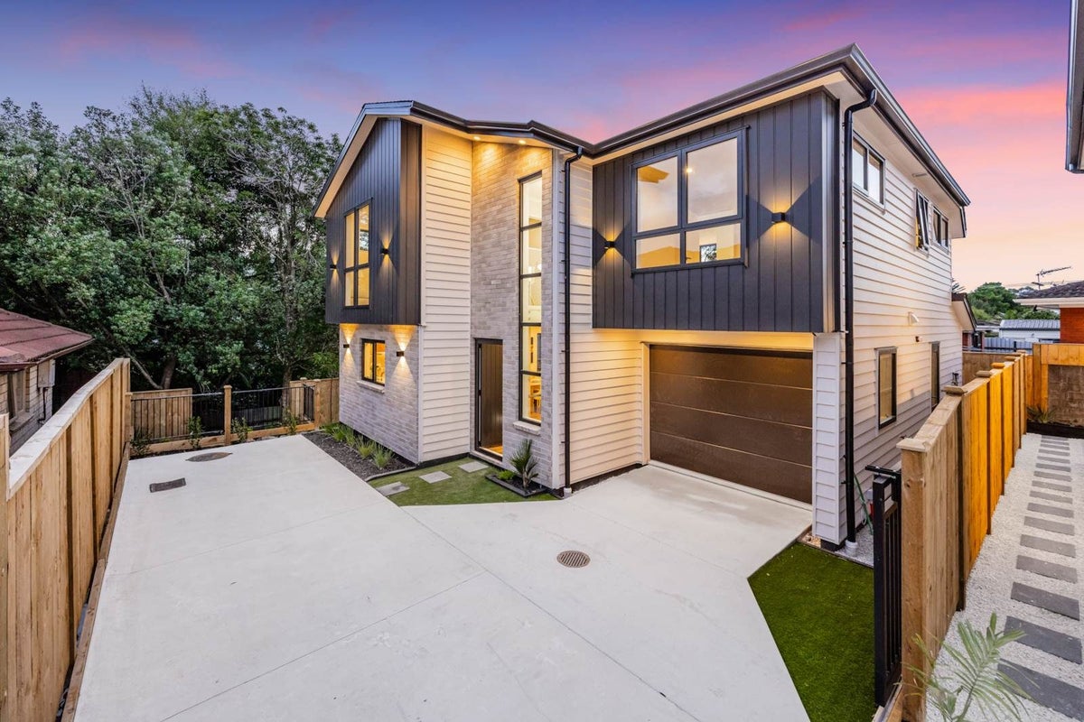 72 Woolfield Road, Papatoetoe, Auckland - Carousel 1