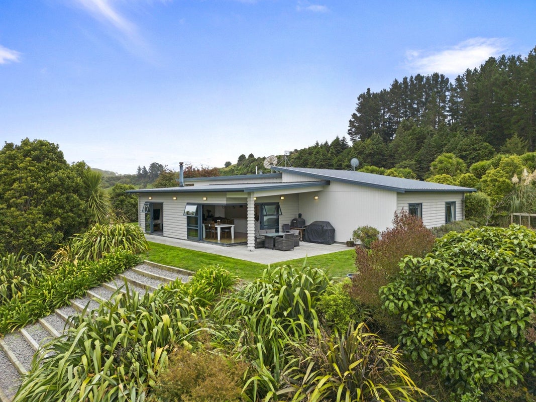 125B Rowes Road, Hunterville - Carousel 1