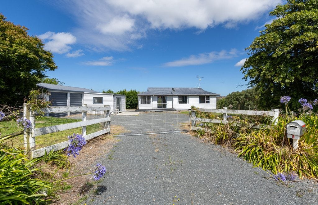 9 Churchill Road, Huntly - Carousel 1