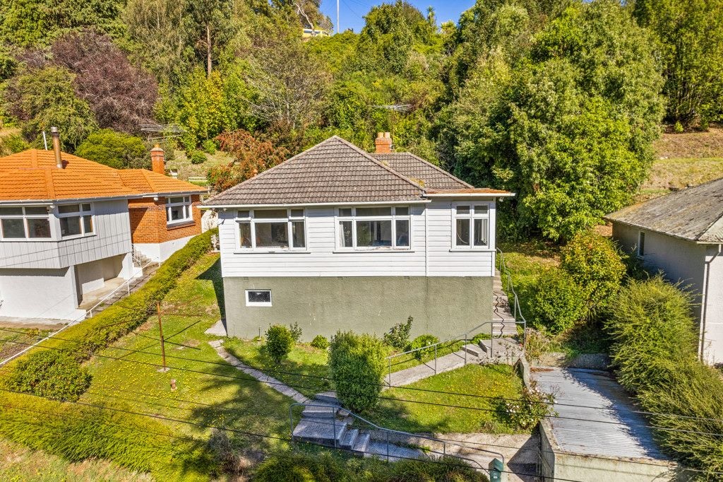 9 Prosser Street, Green Island, Dunedin - Carousel 1