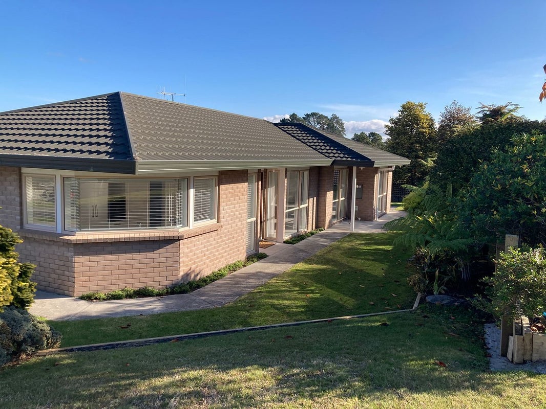 139 Townhead Crescent, Bethlehem, Tauranga - Carousel 1
