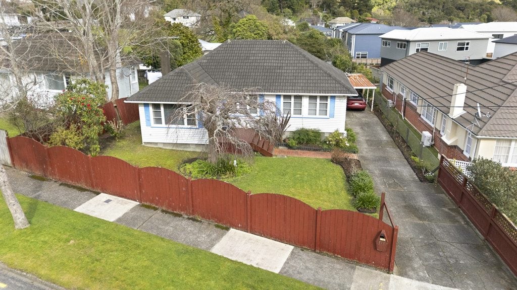 202 Rata Street, Naenae, Lower Hutt - Carousel 1