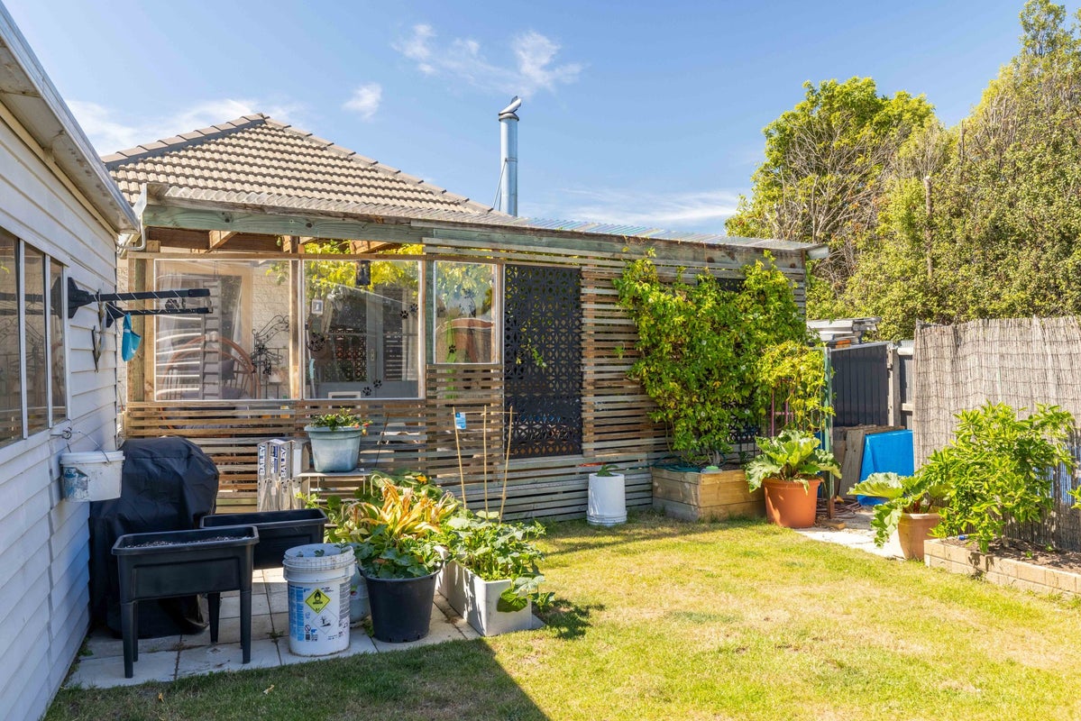 27 Rowses Road, Aranui, Christchurch - Carousel 17