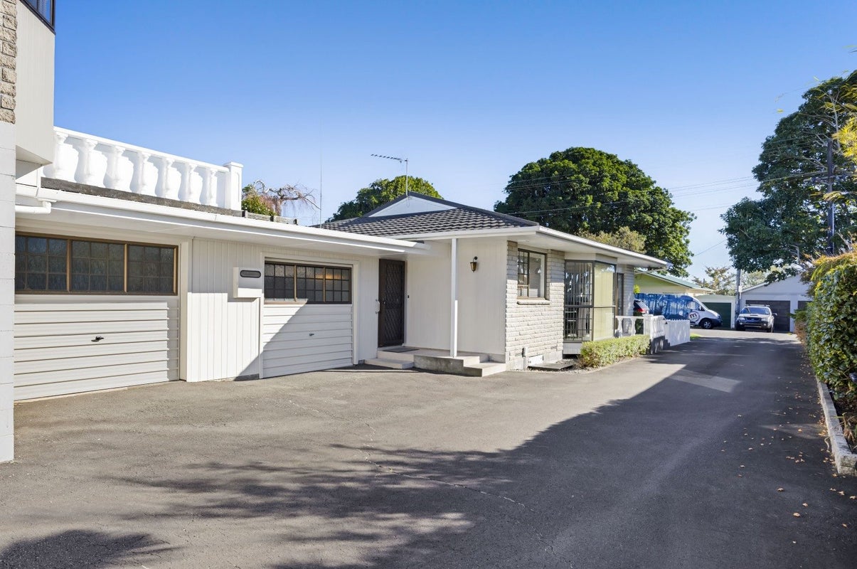 1/5 Selwyn Street, Vogeltown, New Plymouth, Taranaki - Carousel 2