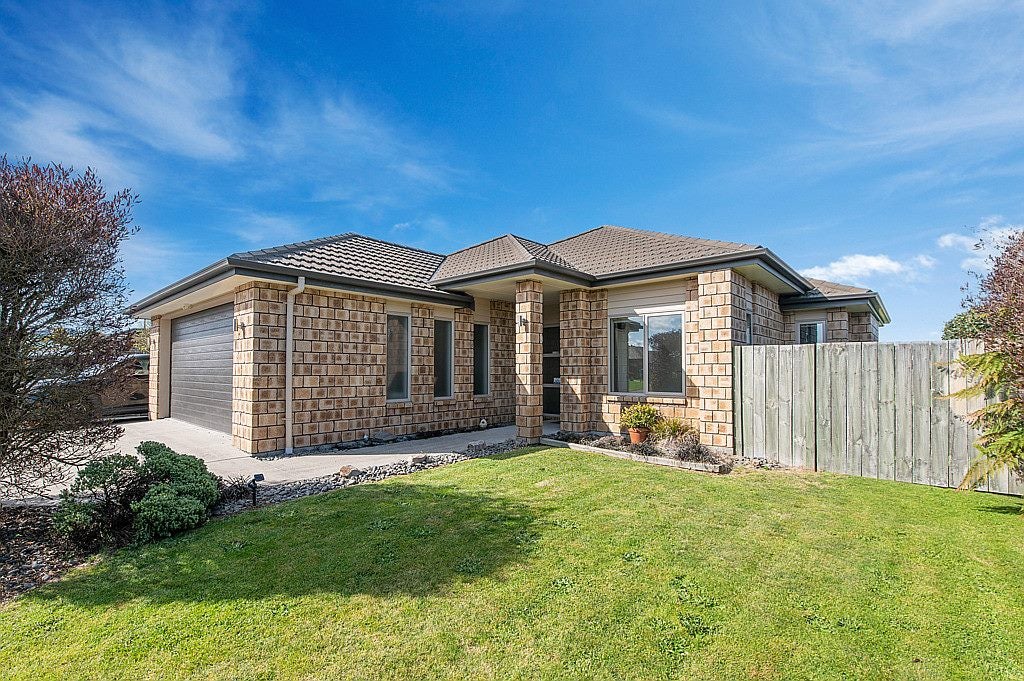 22 Kipling Crescent, Owhata, Rotorua - Carousel 1