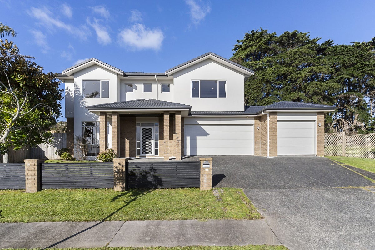86 Coachman Drive, Flat Bush, Auckland - Carousel 2
