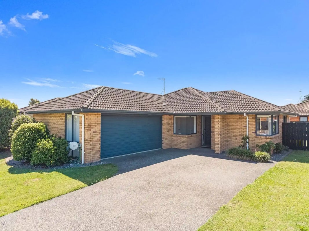 719 Gloucester Road, Papamoa Beach, Papamoa - Carousel 1