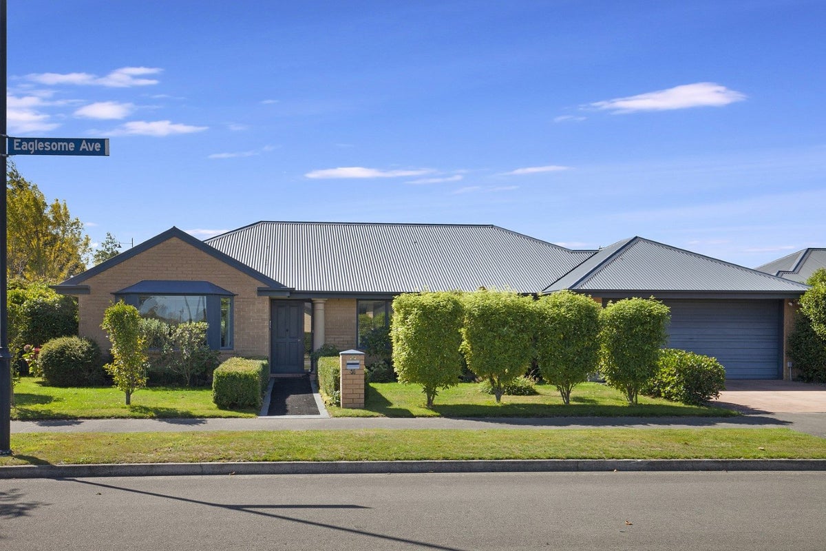 46 Eaglesome Avenue, Aidanfield, Christchurch - Carousel 1