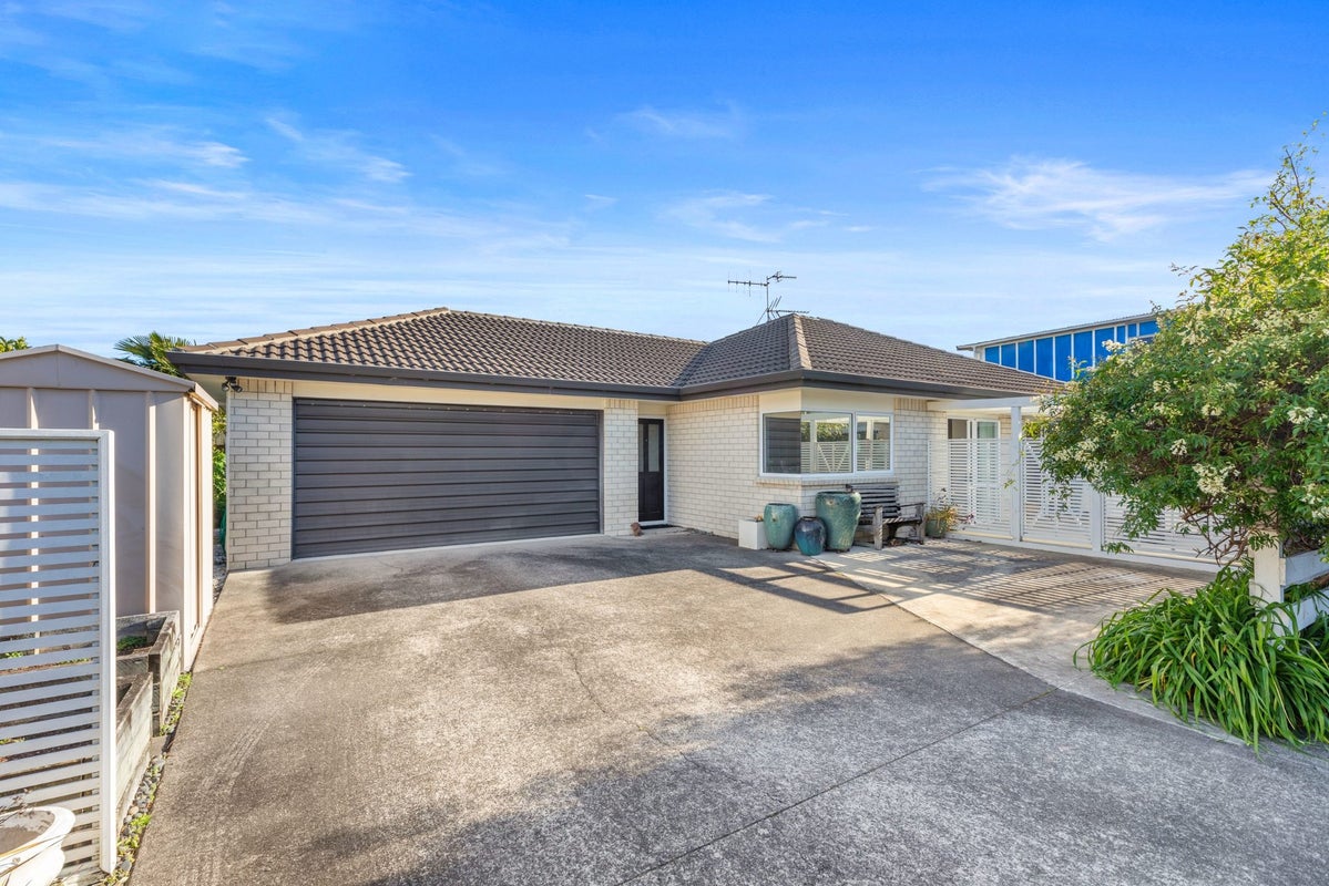 42B Ngatai Road, Otumoetai, Tauranga, Bay Of Plenty - Carousel 1