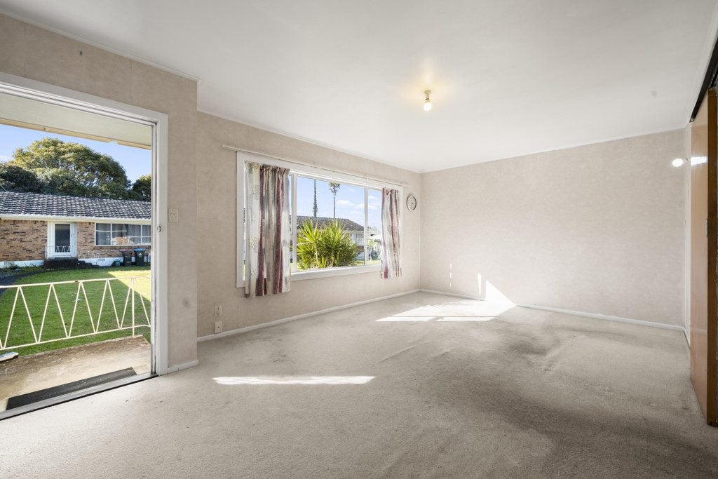 2/12 Dinglebank Road, Mount Wellington, Auckland - Carousel 2