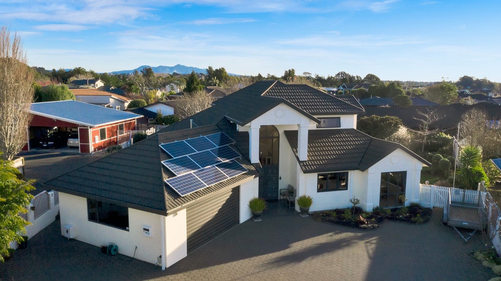 12 Taylor Place, Merrilands, New Plymouth - Carousel 21