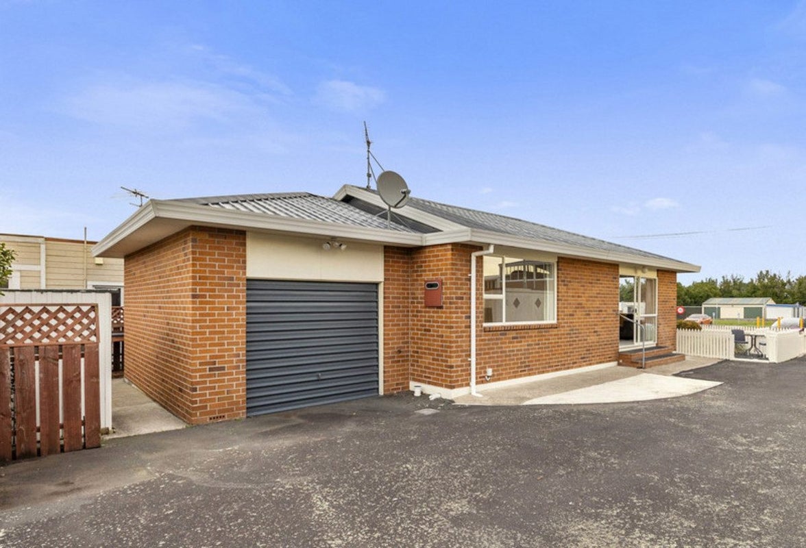 41A Rona Street, Saint Kilda, Dunedin - Carousel 1
