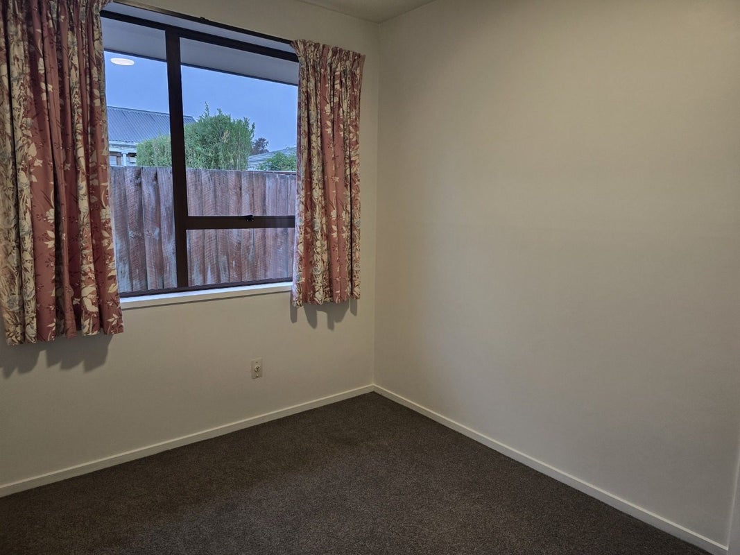 2/2 Leitch Street, Somerfield, Christchurch - Carousel 2