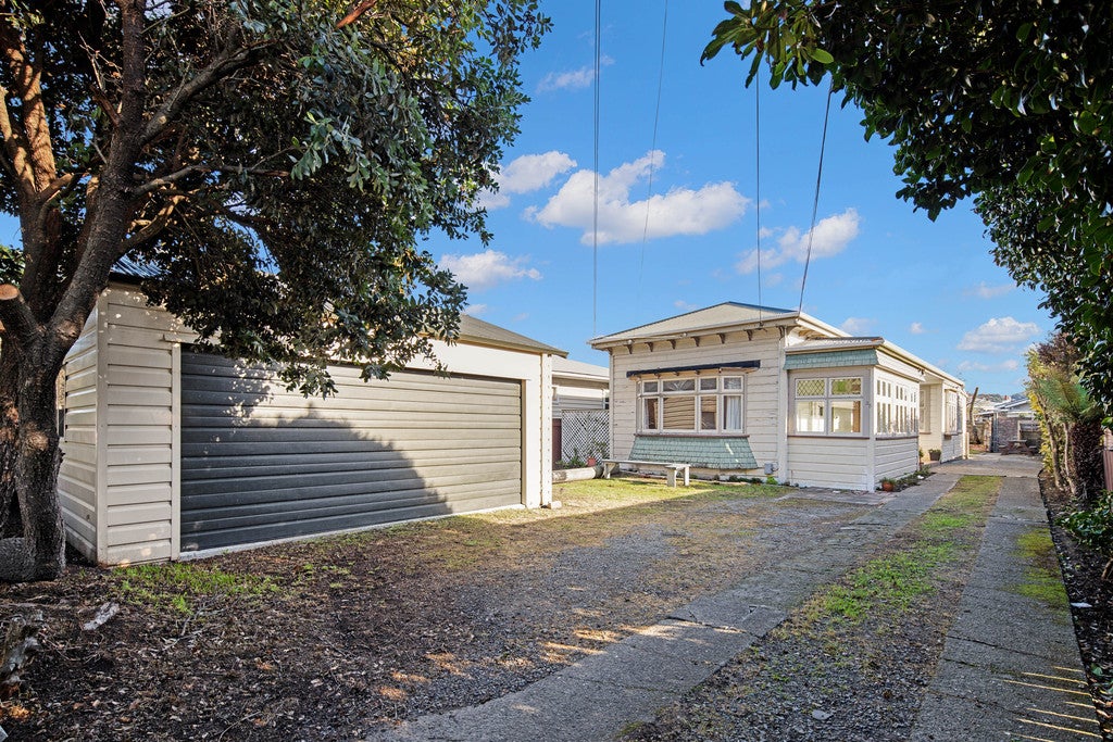 35 Ira Street, Miramar, Wellington - Carousel 1