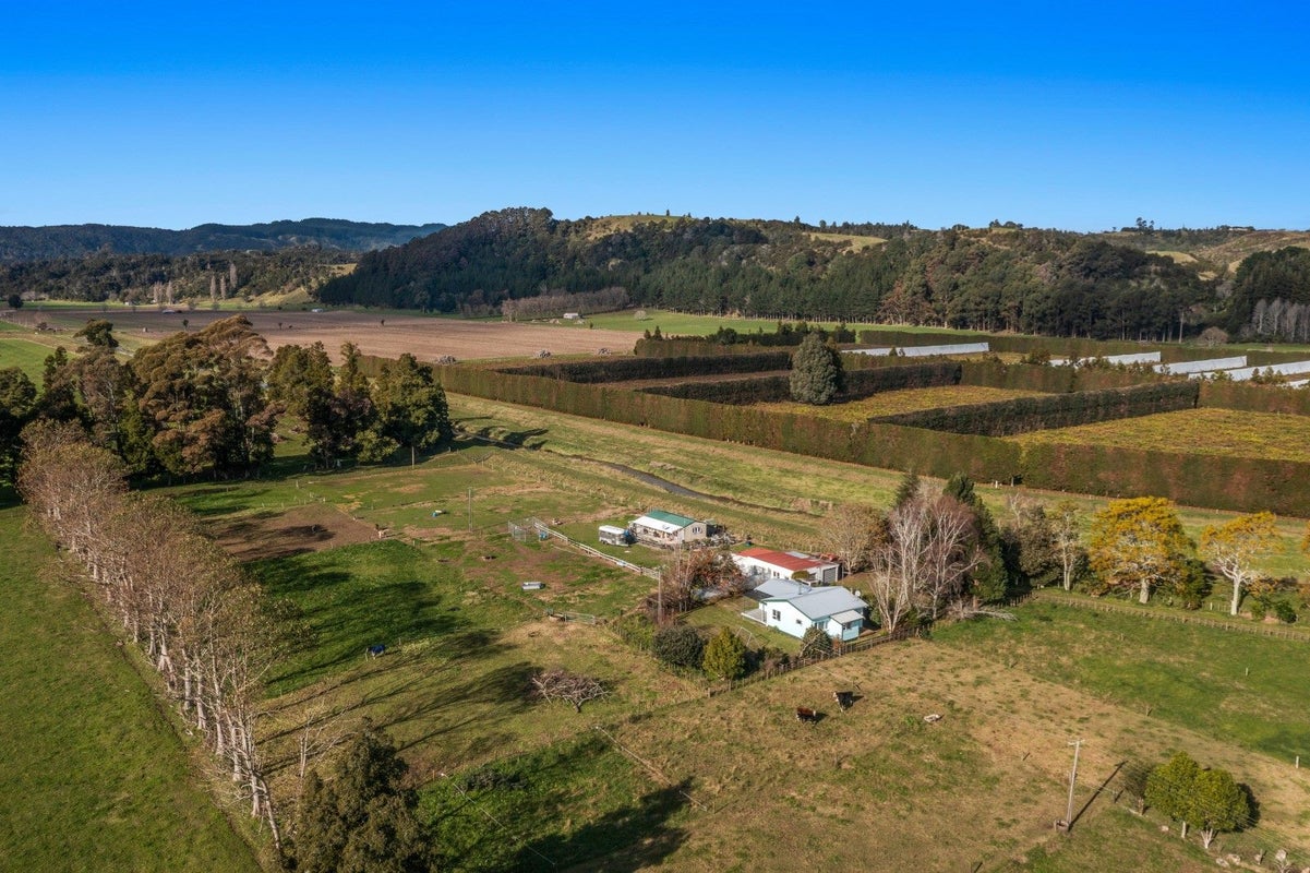 9 Butler Road, Poroporo, Whakatane - Carousel 1