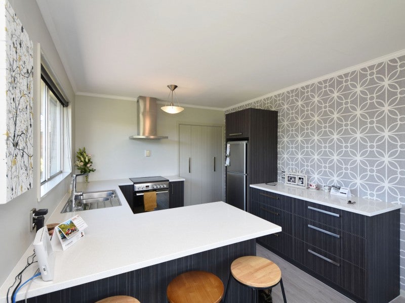 21 Iona Place, Strathern, Invercargill - Carousel 2