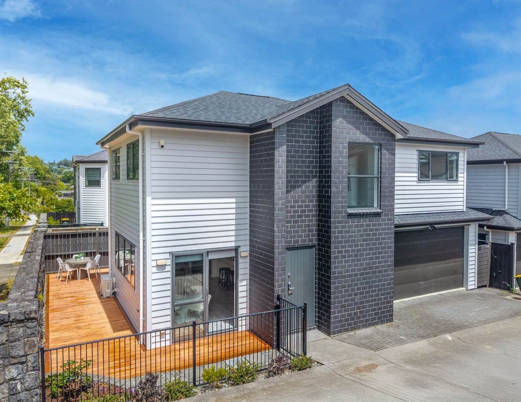 61 Seabrook Avenue, New Lynn, Auckland - Carousel 2