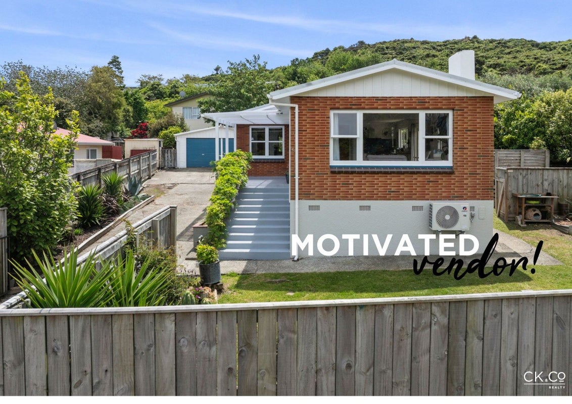 13 Kahikatea Lane, Brown Owl, Upper Hutt - Carousel 1