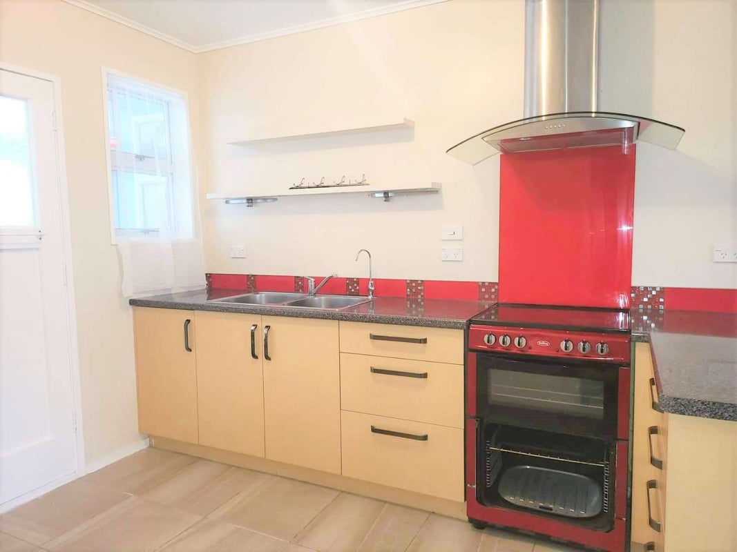63B Polson Street, Castlecliff, Whanganui - Carousel 2