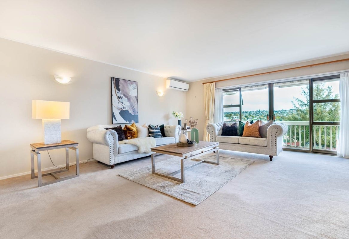 16 Trevone Place, Forrest Hill, Auckland - Carousel 2