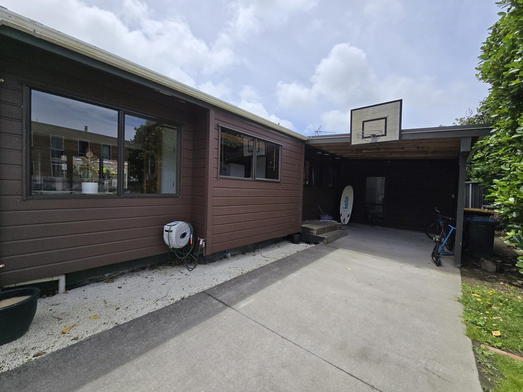26A Airlie Road, Plimmerton, Porirua - Carousel 2