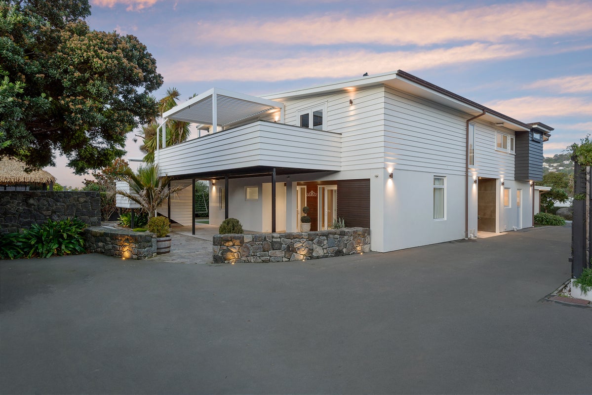 9 Beachville Road, Redcliffs, Christchurch - Carousel 1