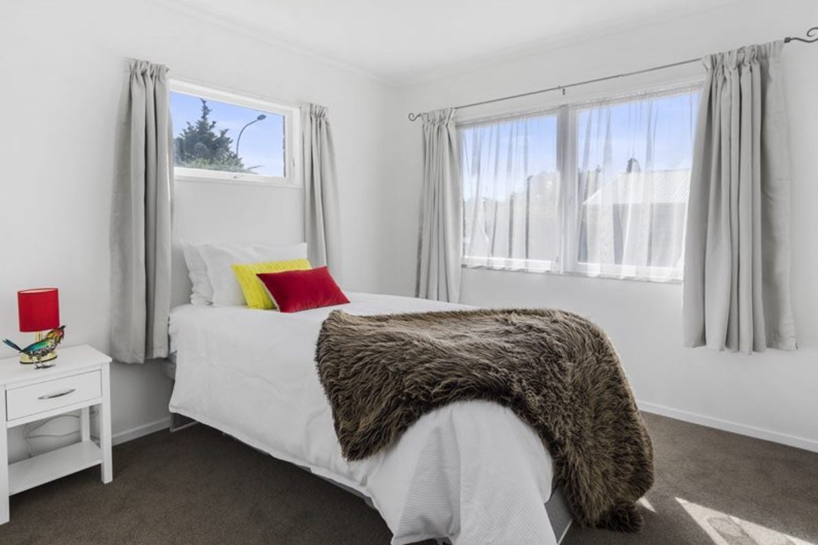 7 Lorna Place, Brookfield, Tauranga - Carousel 2
