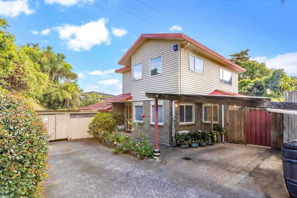 61A Cormack Street, Mount Roskill, Auckland - Carousel 1