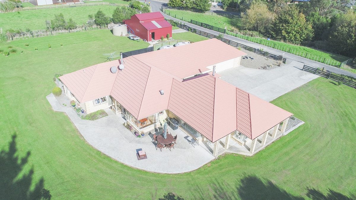 50 Waicola Drive, Fitzherbert, Palmerston North - Carousel 34