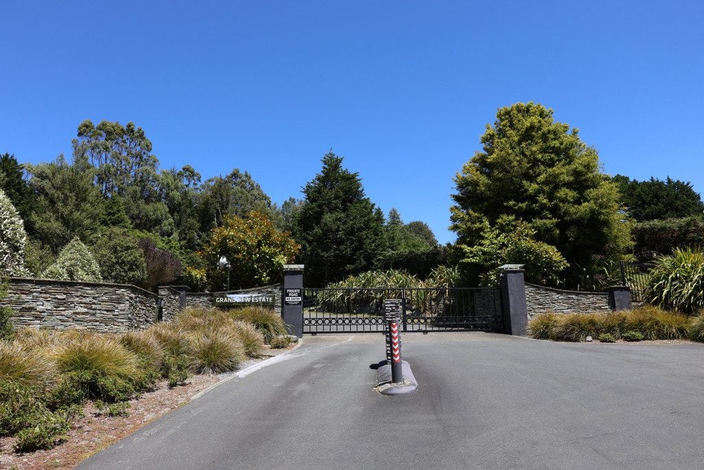 6 Grandview Lane, Acacia Bay, Taupo - Carousel 2