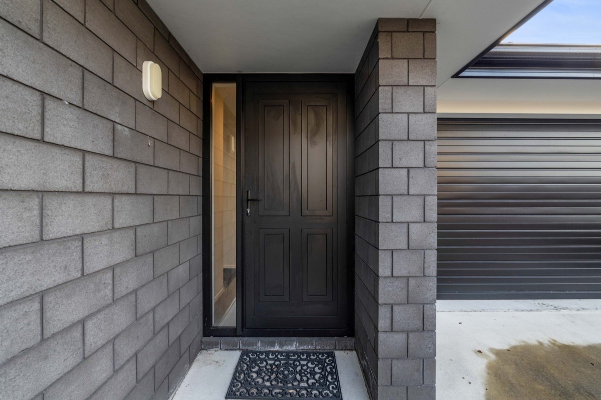 2/1 Roto Street, Westown, New Plymouth - Carousel 2