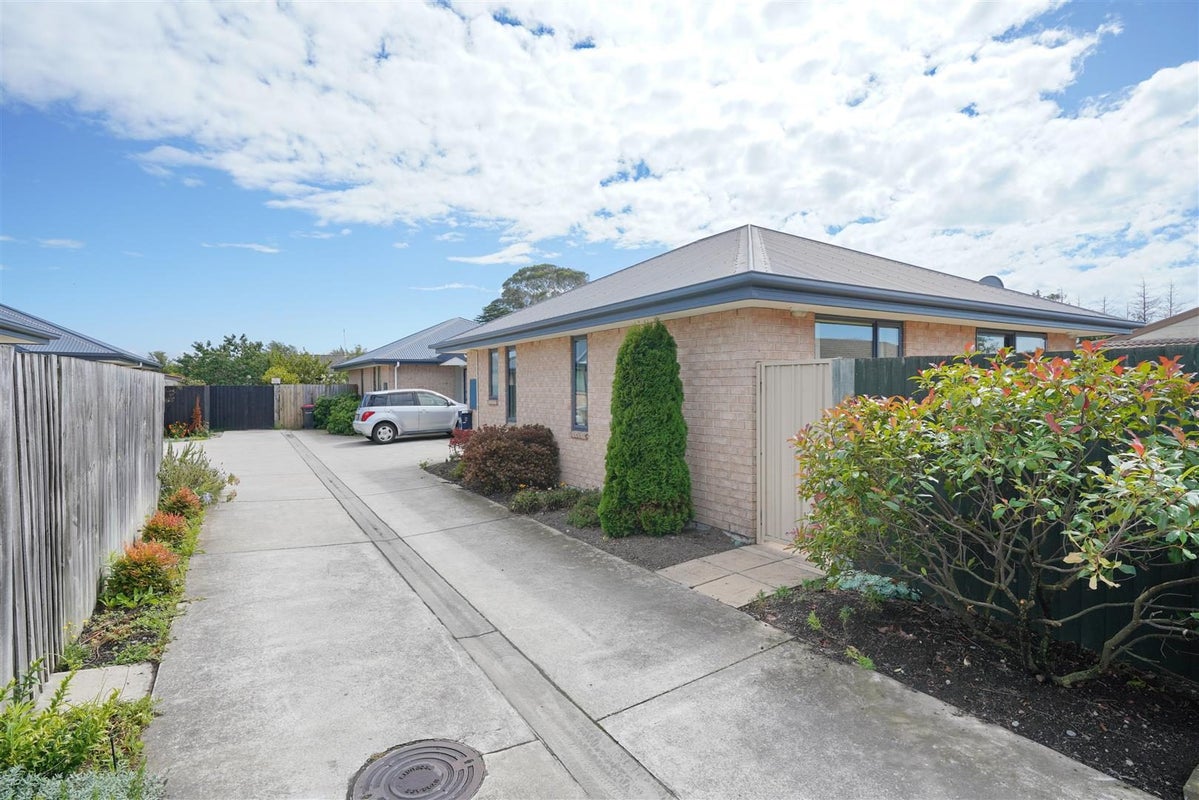 8/295 Pages Road, Wainoni, Christchurch - Carousel 13