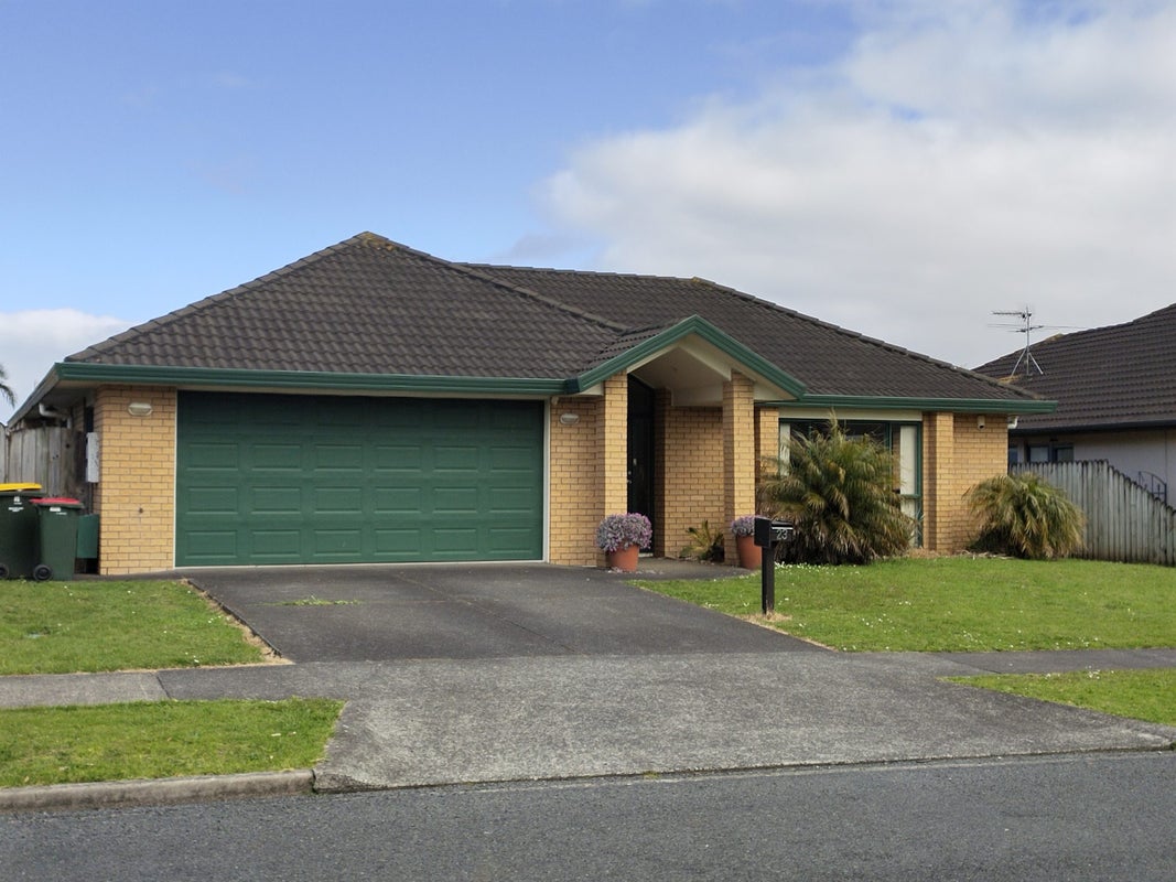 23 Macnean Drive, East Tamaki Heights, Auckland - Carousel 1