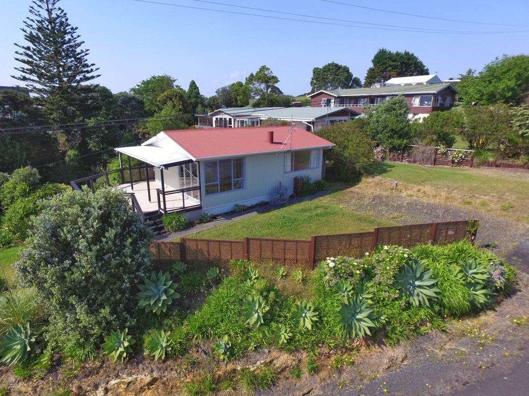 2 Seaview Terrace, Waiuku - Carousel 13