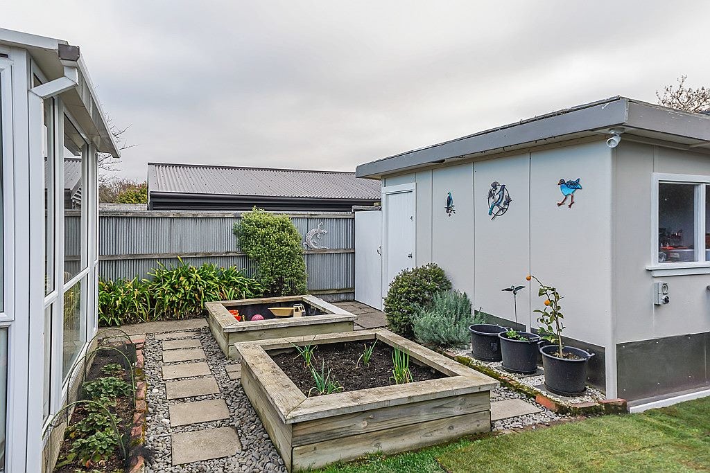 27 Torquay Place, Bryndwr, Christchurch - Carousel 24