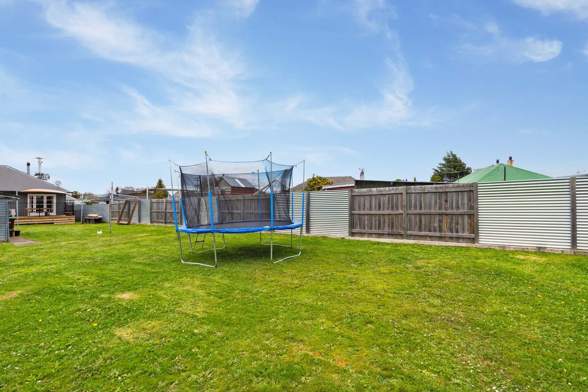 25 Churchill Avenue, Lansdowne, Masterton - Carousel 20